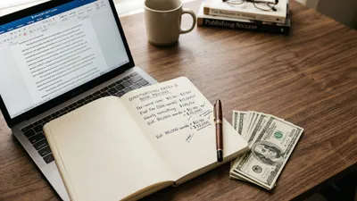 Ghostwriting Services Rates: 2026 Pricing Guide 💰